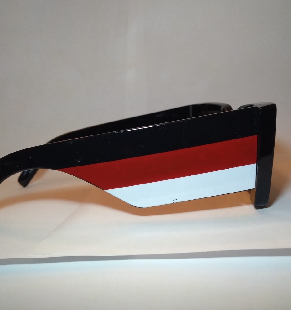 Unisex Rectangular Sunglasses Compared To Gucci N… - image 4